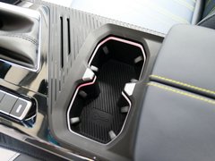 2019款 1.5T CVT 24小时在线尊贵型 6座