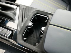 2019款 1.5T CVT 24小时在线尊贵型 6座
