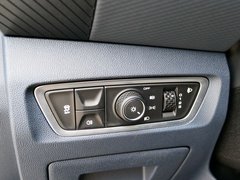 2019款 1.5T CVT 24小时在线尊贵型 6座