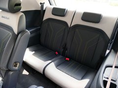 2019款 1.5T CVT 24小时在线尊贵型 6座