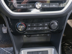 2020款 1.6L 手动4G互联超爽精英版