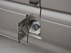 2019款 M5L 1.6L 7座豪华型 国VI