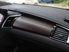 2019款 240TURBO 两驱尊享·星空限量版