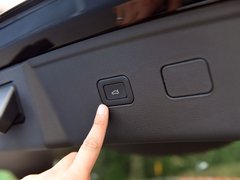 2019款 3.0T 自动四驱智联旗领版