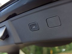 2019款 3.0T 自动四驱智联旗领版