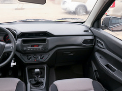 2019款 1.5L S基本型国VI LAR