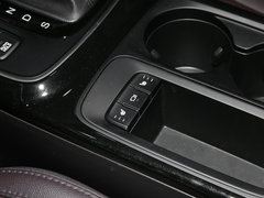 2019款 270T 自动两驱豪华智联版