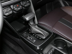2019款 270T 自动两驱豪华智联版