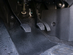 2019款 1.8L 手动都市型 7座