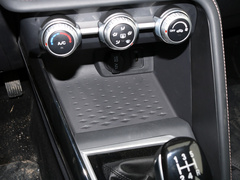 2019款 1.5L 手动舒适型 国VI