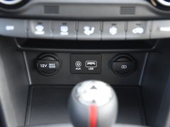 2019款 1.6T 双离合钢铁侠版