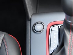2019款 1.6T 双离合钢铁侠版