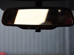 2019款 1.6T 双离合钢铁侠版