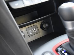 2019款 1.6T 双离合钢铁侠版