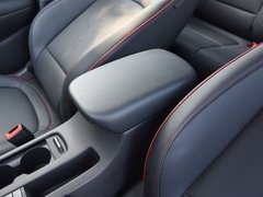 2019款 1.6T 双离合钢铁侠版