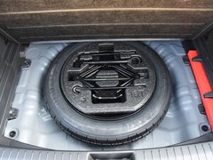 2019款 1.6T 双离合钢铁侠版