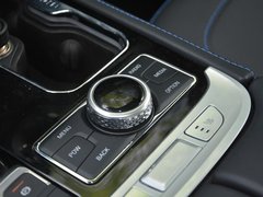 2019款 2.3T 自动四驱环塔冠军版 国VI