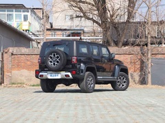2019款 PLUS 2.3T 自动四驱尊享版 国VI