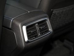 2019款 PLUS 2.3T 自动四驱尊享版 国VI