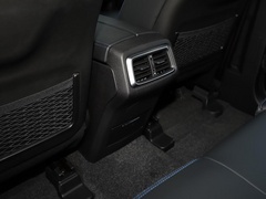 2019款 PLUS 2.3T 自动四驱尊享版 国VI