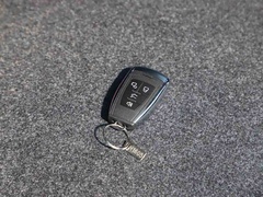 2019款 PLUS 2.3T 自动四驱尊享版 国VI