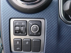 2019款 PLUS 2.3T 自动四驱旗舰版 国VI