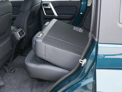 2019款 PLUS 2.3T 自动四驱旗舰版 国VI