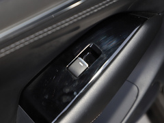 2020款 2.0L 蓝天尊贵版