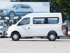 2019款 2.0T Plus 6挡手动傲运通短轴中顶5/6座