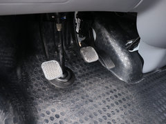 2019款 2.0T Plus 6挡手动傲运通短轴中顶5/6座