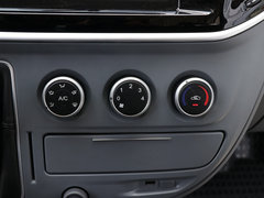 2019款 2.0T Plus 6挡手动傲运通短轴中顶5/6座