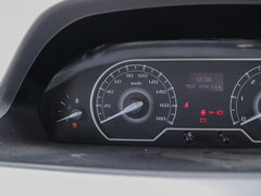 2019款 2.0T Plus 6挡手动傲运通短轴中顶5/6座
