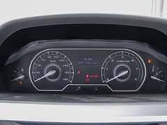 2019款 2.0T Plus 6挡手动傲运通短轴中顶5/6座