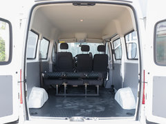 2019款 2.0T Plus 6挡手动傲运通短轴中顶5/6座