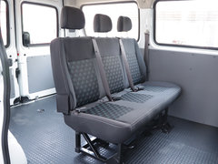 2019款 2.0T Plus 6挡手动傲运通短轴中顶5/6座