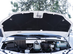 2019款 2.0T Plus 6挡手动傲运通短轴中顶5/6座