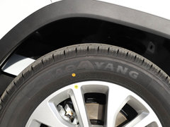 2019款 1.5T 手动荣耀版