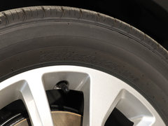 2019款 1.5T 手动荣耀版