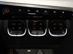 2019款 1.5T 手动荣耀版