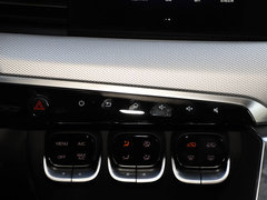 2019款 1.5T 手动荣耀版