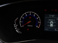 2019款 1.5T 手动荣耀版