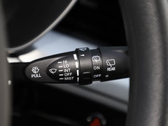 2019款 1.5T 手动荣耀版