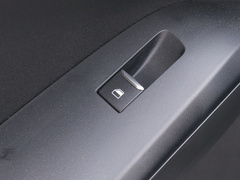 2020款 两厢 1.5L 自动锋跃型