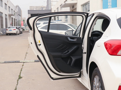 2020款 两厢 1.5L 自动锋跃型