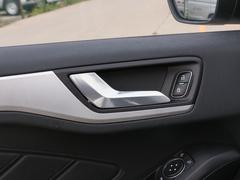 2020款 两厢 1.5L 自动锋跃型