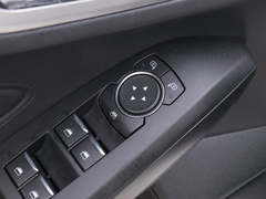2020款 两厢 1.5L 自动锋跃型