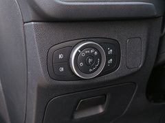 2020款 两厢 1.5L 自动锋跃型