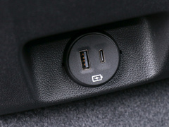 2020款 两厢 1.5L 自动锋跃型