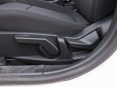 2020款 两厢 1.5L 自动锋跃型