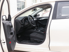 2020款 两厢 1.5L 自动锋跃型